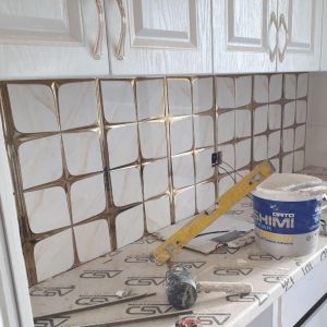 کاشی کاری کاشیکار تخریب گچ کاری
