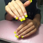 کاشت و ترمیم تخصصی ناخن و مژه آوا
