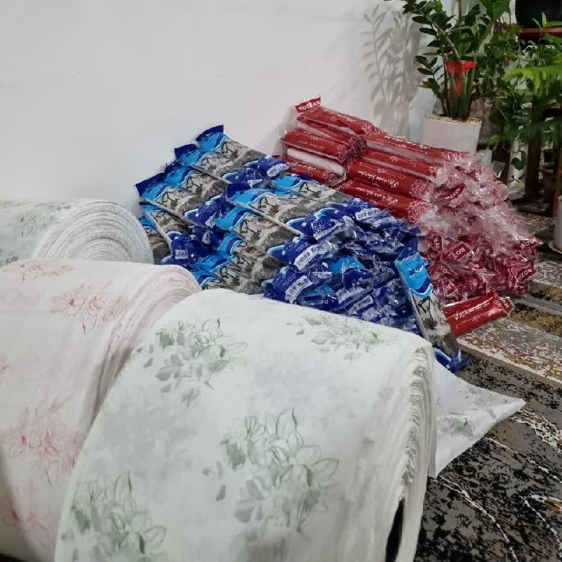سفره یکبارمصرف وپلاستیک زباله