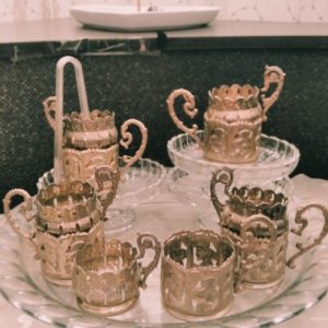 سرویس 10 پارچه پهلوی زیر فنجونی مسی با قدمت