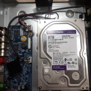هارد ۸ ترابایت به همراه دستگاه ۸ کانال
