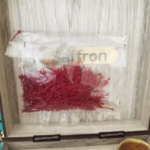 زعفران اصل باعطر وطعم عالی مستقیم از دست کشاورز