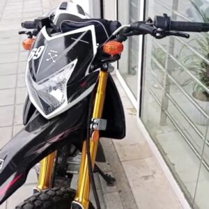 موتور تریل 200 پرواز
